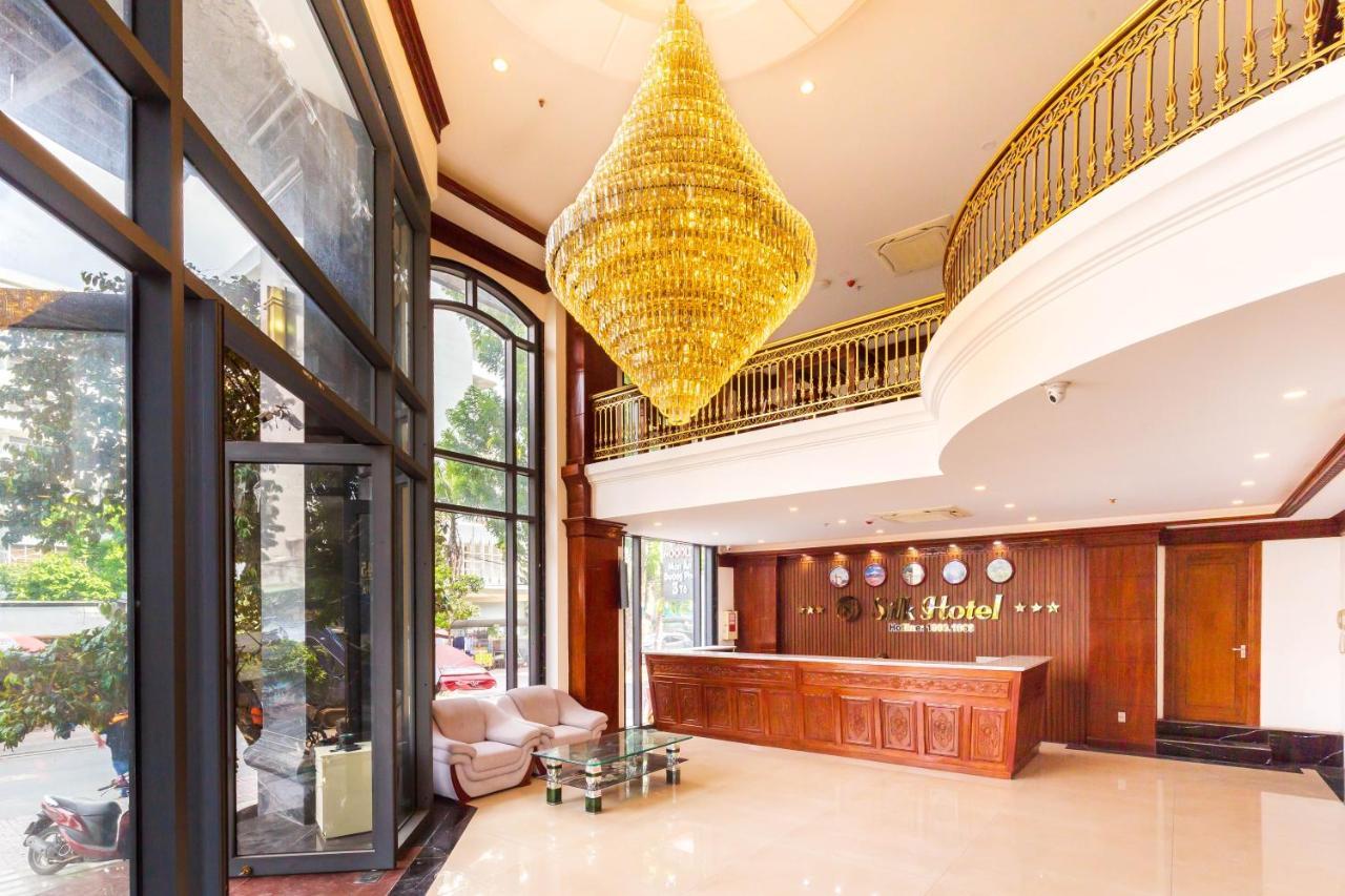 Silk Hong Ha Airport Hotel Хошимин Екстериор снимка
