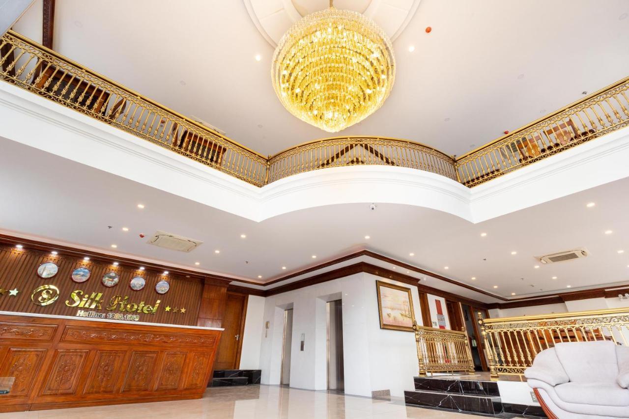 Silk Hong Ha Airport Hotel Хошимин Екстериор снимка