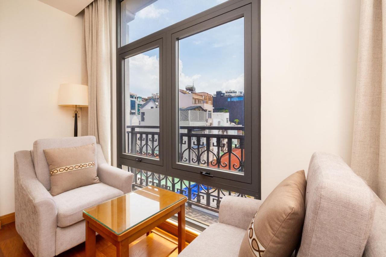 Silk Hong Ha Airport Hotel Хошимин Екстериор снимка