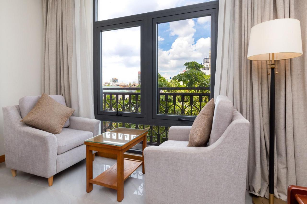Silk Hong Ha Airport Hotel Хошимин Екстериор снимка