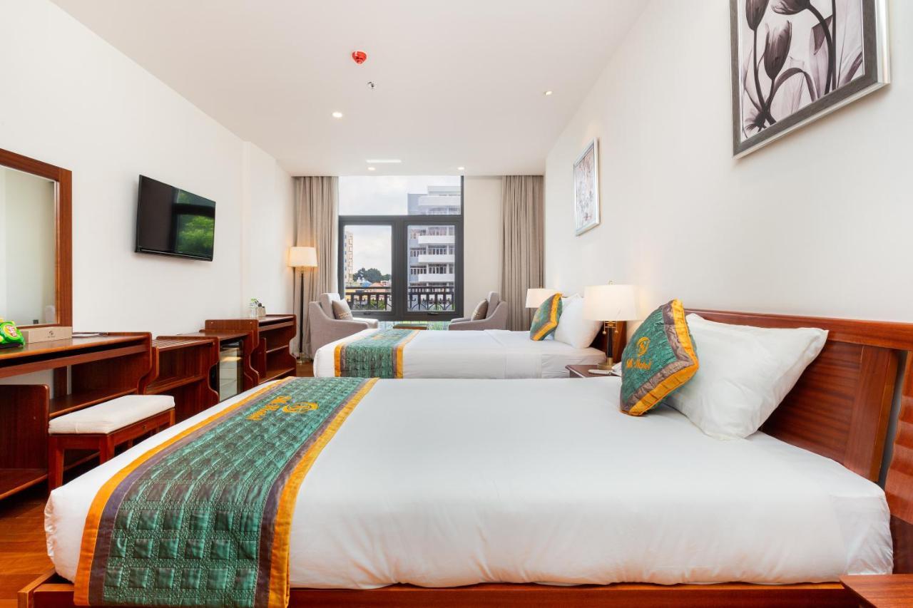 Silk Hong Ha Airport Hotel Хошимин Екстериор снимка